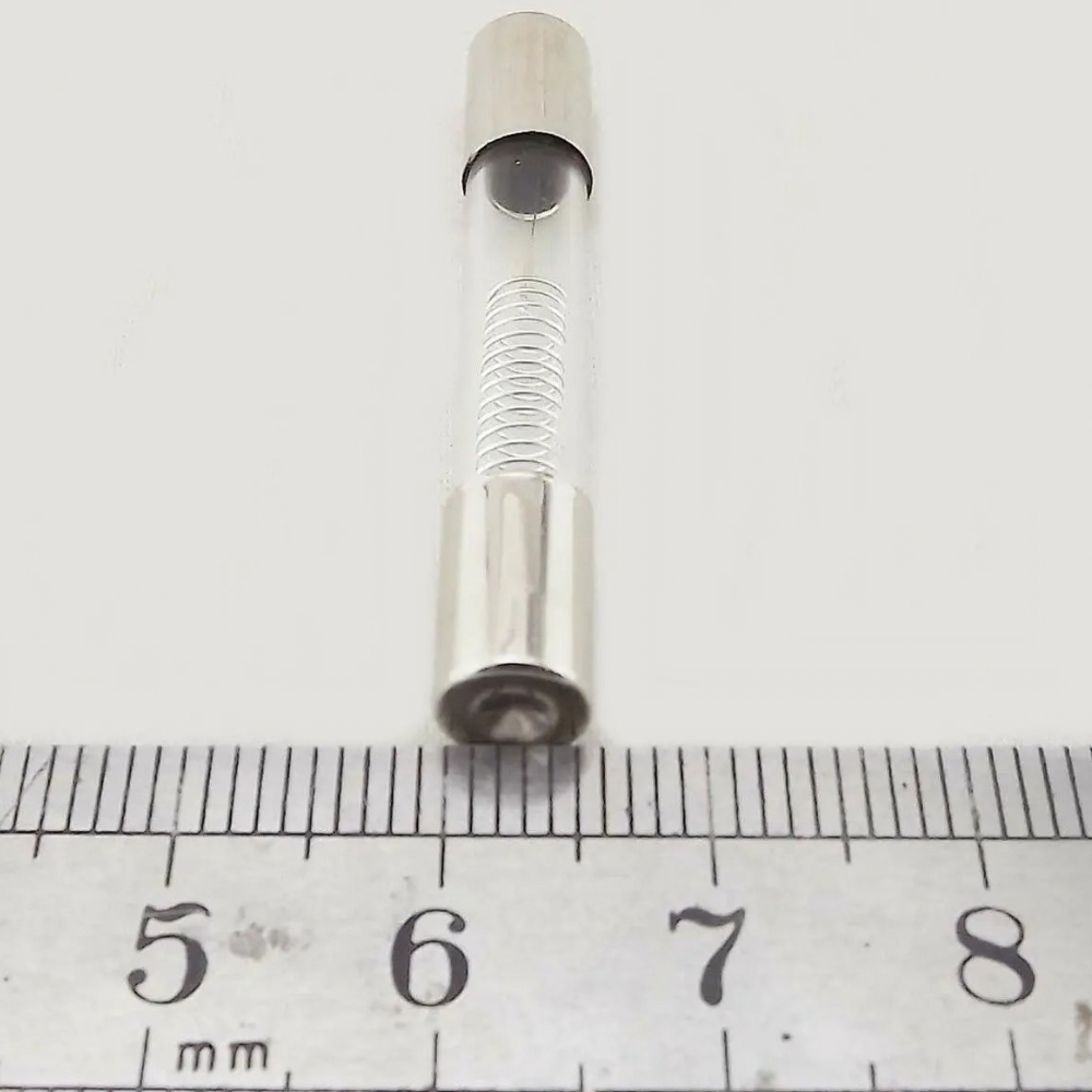 XP5KV09A Microwave Line Fuse 0.9A, 5KV  Parts-O-Matic